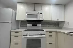 9800 Sunrise Lakes Blvd, Sunrise, FL 33322 - Photo 16