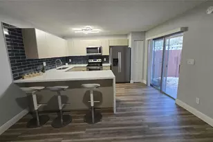 8900 SW 20th Pl, Davie, FL 33324 - Photo 8