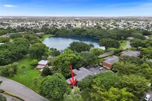 8900 SW 20th Pl, Davie, FL 33324 - Photo 42