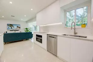 16100 NE 7th Ave, Miami, FL 33162 - Photo 18