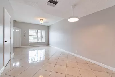 16721 Hemingway Drive, Weston, FL 33326 - Photo 12