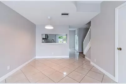 16721 Hemingway Drive, Weston, FL 33326 - Photo 6