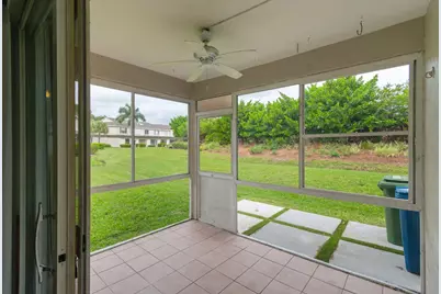 16721 Hemingway Drive, Weston, FL 33326 - Photo 2