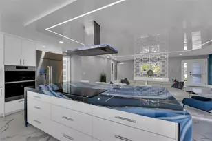 2720 NE 7th St, Pompano Beach, FL 33062 - Photo 16