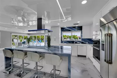 2720 NE 7th Street, Pompano Beach, FL 33062 - Photo 12