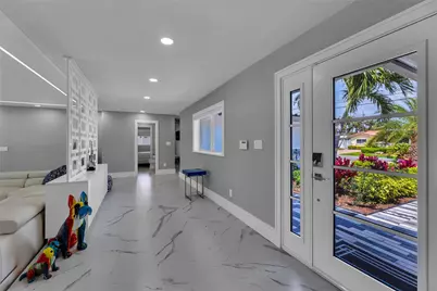 2720 NE 7th Street, Pompano Beach, FL 33062 - Photo 2