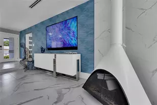 2720 NE 7th St, Pompano Beach, FL 33062 - Photo 10