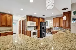 7629 Sunflower Dr, Margate, FL 33063 - Photo 12