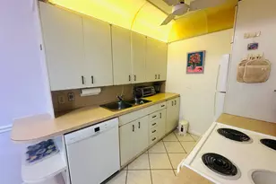 2045 Newport N, Deerfield Beach, FL 33442 - Photo 10