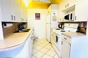 2045 Newport N, Deerfield Beach, FL 33442 - Photo 8