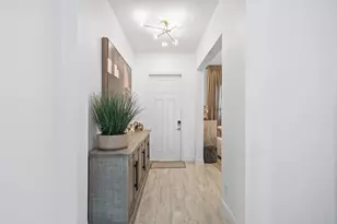 8605 E Baypoint Cir, Parkland, FL 33076 - Photo 2