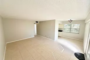 84 Mansfield B, Boca Raton, FL 33434 - Photo 4