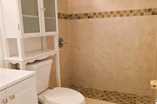 7173 Orange Dr, Davie, FL 33314 - Photo 4