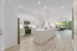 1121 SW 2nd Ct, Fort Lauderdale, FL 33312 - Photo 4