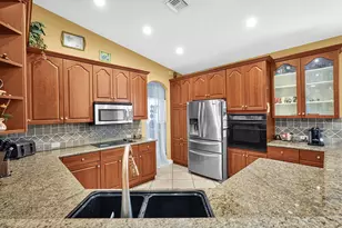 14520 SW 37th St, Miramar, FL 33027 - Photo 12