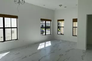 8491 NW 40th St, Hollywood, FL 33024 - Photo 4