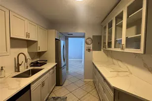 3725 S Ocean Dr, Hollywood, FL 33019 - Photo 10