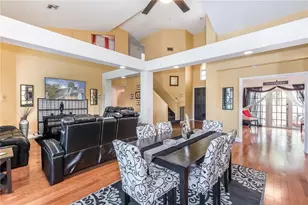 1170 Laguna Springs Dr, Weston, FL 33326 - Photo 8