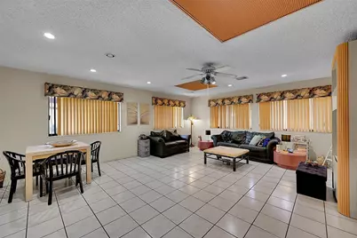 7905 Hibiscus Way #38, Tamarac, FL 33321 - Photo 10