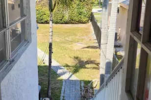 708 NE 4th St, Hallandale Beach, FL 33009 - Photo 10