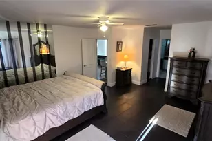 1021 Cherry Ln, Wellington, FL 33414 - Photo 14