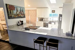 1021 Cherry Ln, Wellington, FL 33414 - Photo 8