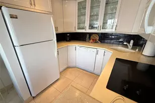 1201 S Riverside Dr, Pompano Beach, FL 33062 - Photo 8