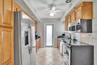 326 Walnut Street, Hollywood, FL 33019 - Photo 6