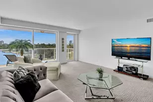 3000 Holiday Dr, Fort Lauderdale, FL 33316 - Photo 10