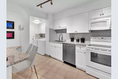 3000 Holiday Drive #603, Fort Lauderdale, FL 33316 - Photo 16