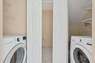 1135 Buttonwood Ln, Hollywood, FL 33019 - Photo 24