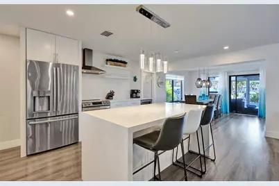 310 SE 13th Court, Pompano Beach, FL 33060 - Photo 6