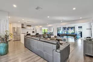 310 SE 13th Ct, Pompano Beach, FL 33060 - Photo 18