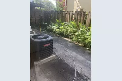 5080 W 12th Lane #C-7, Hialeah, FL 33012 - Photo 12