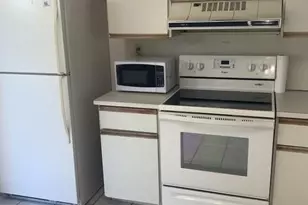 5080 W 12th Ln, Hialeah, FL 33012 - Photo 4