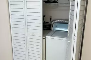 5080 W 12th Ln, Hialeah, FL 33012 - Photo 12