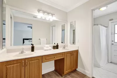 10220 NW 25th Street, Hollywood, FL 33026 - Photo 28