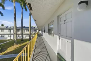 6211 SW 37th St, Davie, FL 33314 - Photo 2