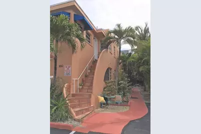 3012 Seville Street #4, Fort Lauderdale, FL 33304 - Photo 2