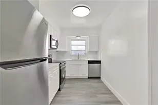 2864 NE 32nd St, Fort Lauderdale, FL 33306 - Photo 6