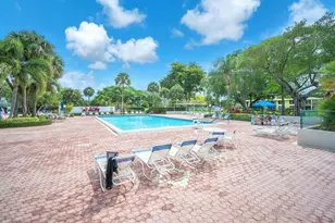 605 Oaks Dr, Pompano Beach, FL 33069 - Photo 30