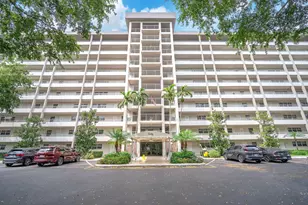 605 Oaks Dr, Pompano Beach, FL 33069 - Photo 40