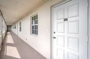 605 Oaks Dr, Pompano Beach, FL 33069 - Photo 28
