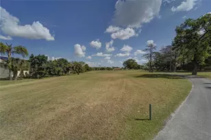 7004 Golf Pointe Cir, Tamarac, FL 33321 - Photo 24