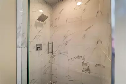 7004 Golf Pointe Circle, Tamarac, FL 33321 - Photo 16