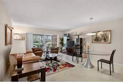 9001 Jacaranda Lane #201, Plantation, FL 33324 - Photo 8