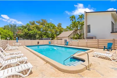 9001 Jacaranda Lane #201, Plantation, FL 33324 - Photo 40