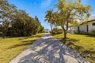 14473 Drafthorse Ln, Wellington, FL 33414 - Photo 48