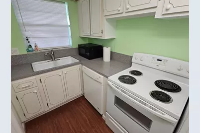 580 Egret Drive #310, Hallandale Beach, FL 33009 - Photo 8