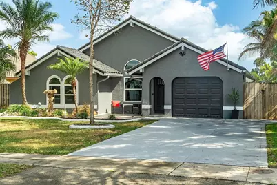2822 NW 111th Avenue, Sunrise, FL 33322 - Photo 2